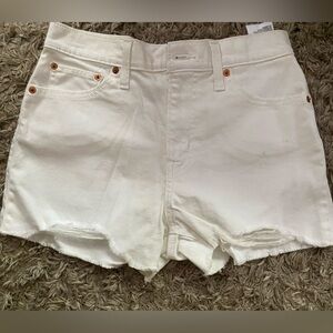 Brand new white Levi shorts